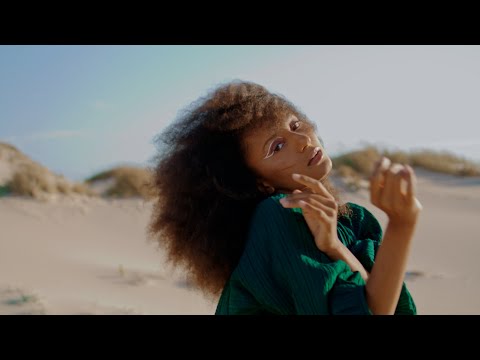 Organic Downtempo House by Kyle Smith