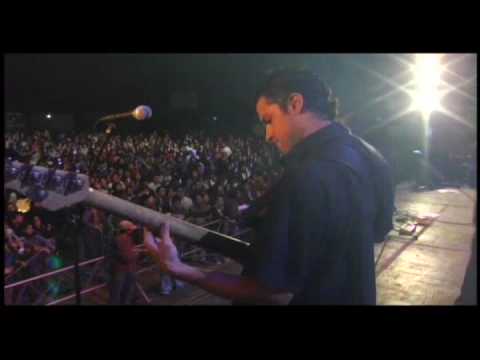 BARETO - Cariñito (en concierto) - Conciertecho  2009.wmv