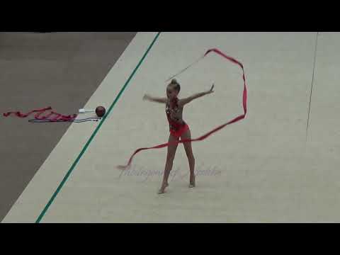 Noa APPOLONIO (SLO) ribbon - 2020 Corbeil junior AA