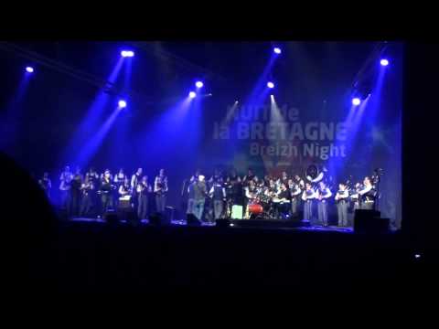 Fest-Rock (Red Cardell & Bagad Kemper) Nuit de la Bretagne 2014