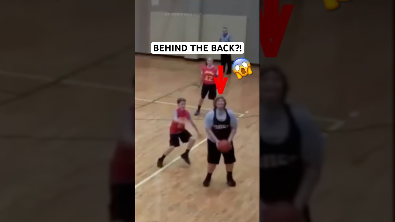 The CRAZIEST buzzer beater 🤯