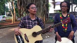 Download lagu Pengamen ini asik dan keren banget bawain POCO-POCO lagu daerah mp3