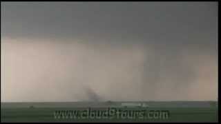 preview picture of video 'Developing Tornado Near Collyer, KS- May 22nd, 2008'