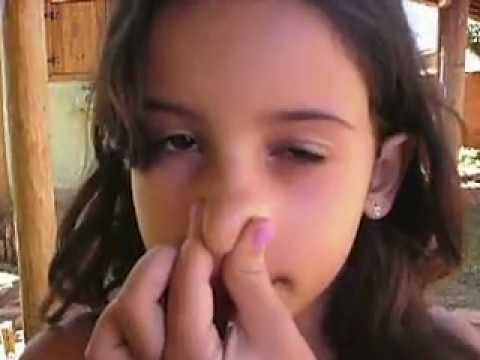 Jojo colocando agua pelo nariz e saindo no olhor tentativa 1