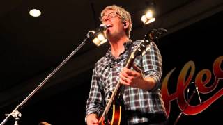 Matt Maher - Hold Us Together/Lean On Me (Archdiocese of Vancouver Conference)
