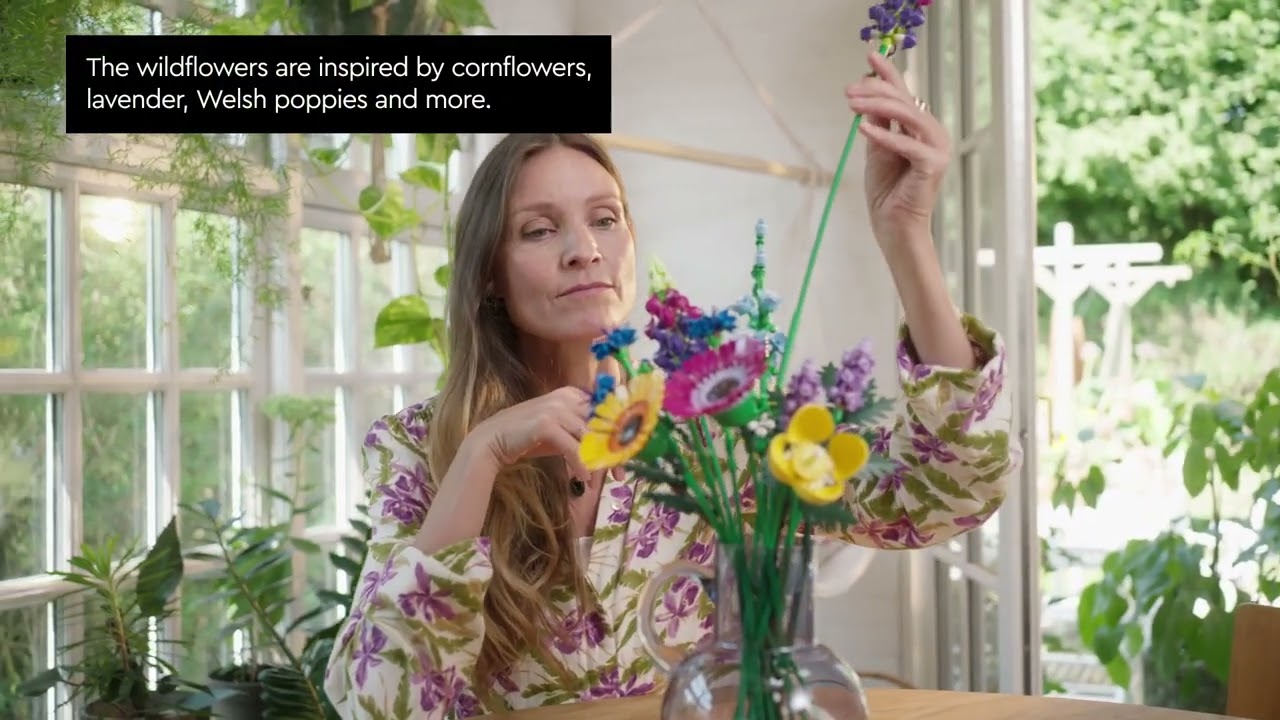 LEGO Icons - Kytice lučního kvítí