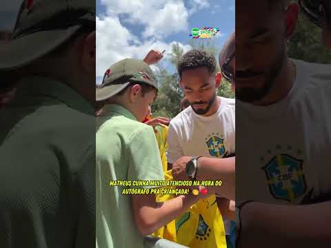 A CRIANÇADA AMA O MATHEUS CUNHA! #shorts