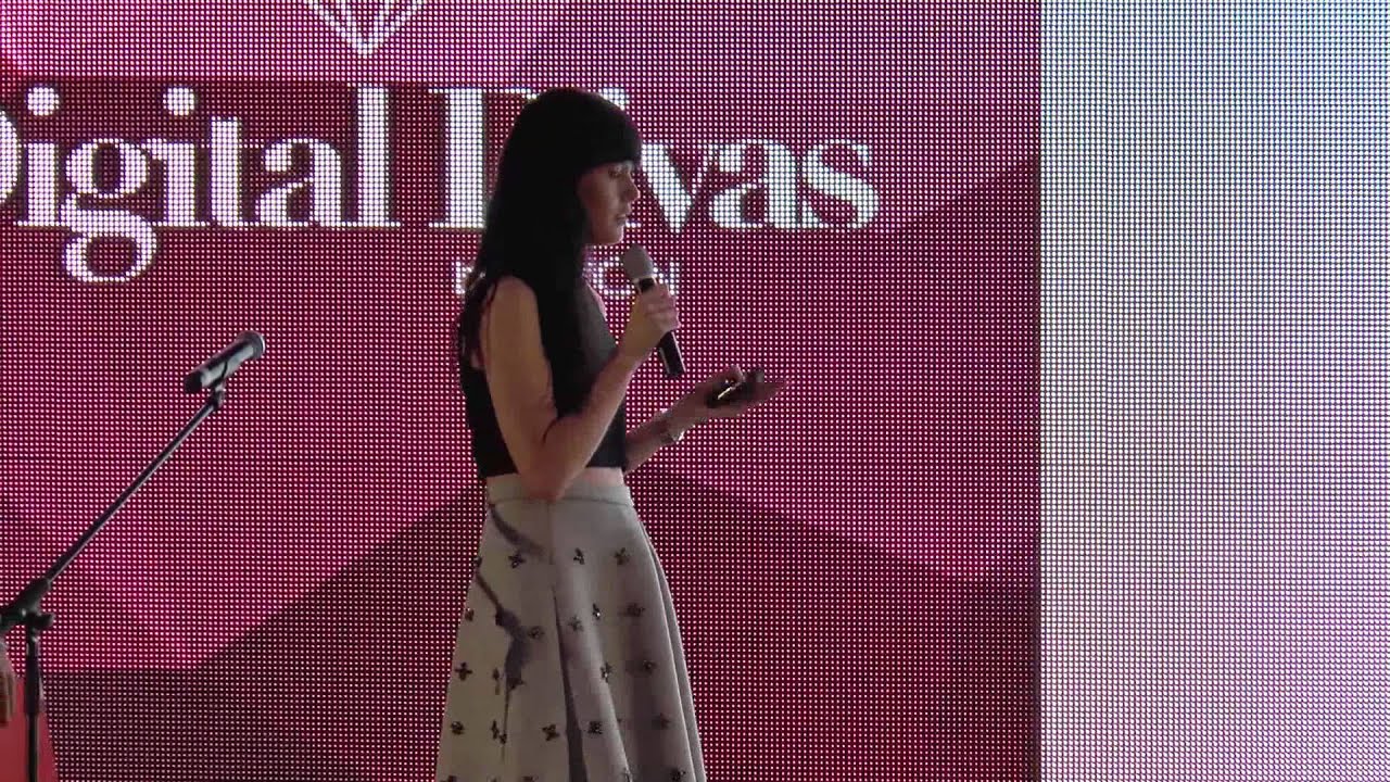 Lucy de Boer - Digital Divas 2014 - YouTube