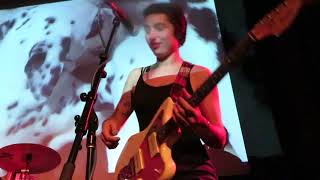 Camp Cope - Jet Fuel Can&#39;t Melt Steel Beams/How to Socialize &amp; Make Friends/Face of God (live)