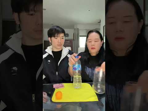 คว่ำขวดโดยที่ลูกปิงปองไม่ตกลงมาได้? หลักการอะไร?￼