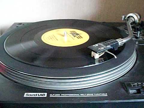 King Alpha - Sista Beloved - Praising Jah Name 10"