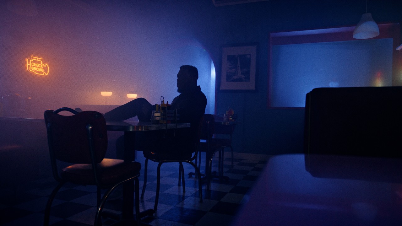 Don't Cry (Official Music Video)