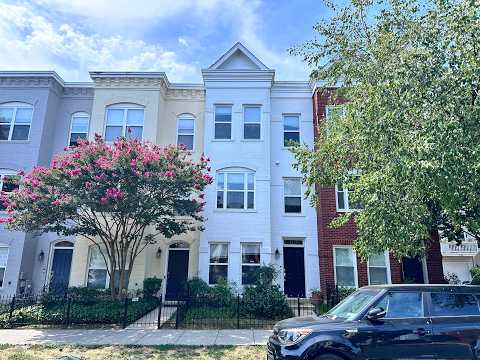 Capacious Cardozo 3BR/2.5BA Townhome with a Deck and Private Parking property video