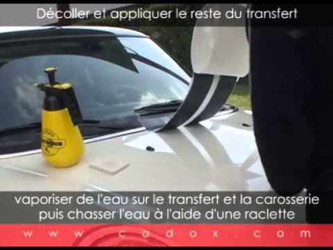 comment poser autocollant voiture