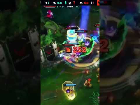 G2 CAPS survived long enough to win a team fight against BDS! G2 vs BDS Lec spring 2023.