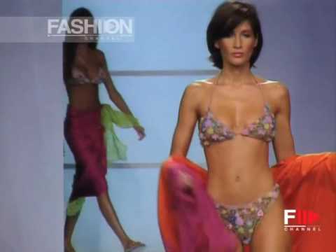 VALENTINO SS 2000 Paris 3 of 5 pret a porter woman by Fashion Channel