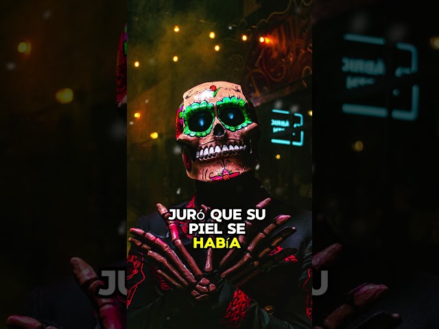 Vídeo relacionado con Young Wolf Disfraz grueso de terror alienígena invertido, cabeza de anciano, fantasma, fila, zombi, demonio, máscara completa para fiesta de Halloween