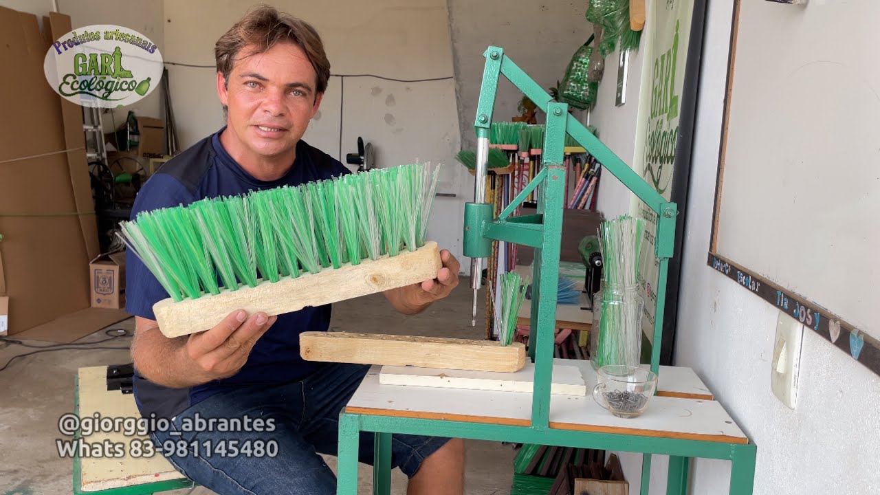 Fantástico - Ideia Genial usando Garrafas PET - Vassourão para gari