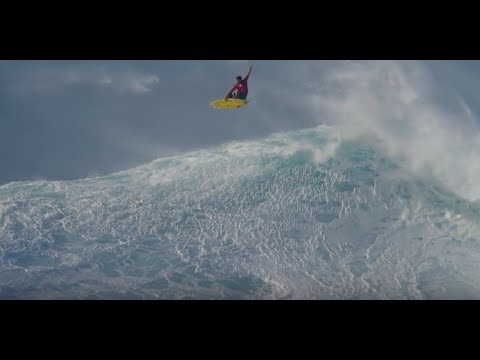 Kai Lenny Tow-Surfing after the Peahi Challenge