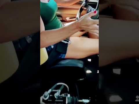 PULL IN A 1967 MUSTANG FASTBACK 351 WINDSOR