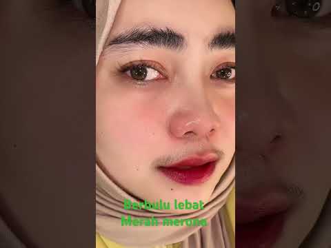 Cewek Berbulu Lebat Bikin Netizen Heboh..