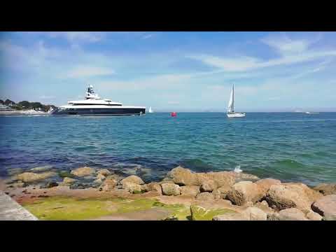 £92m superyacht Elandess leaves Poole Harbour after lockdown