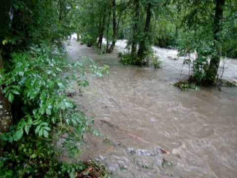 inundatia de pe valea porumbacului 2009 iulie!!!!!!!!!!!1