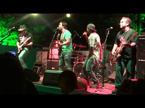 St. Patrick's Day 2014 - Manitu e Mc Papo ( Se voce disser / Escoladuz )