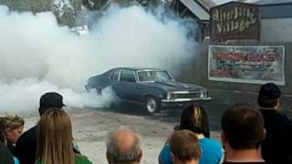 preview picture of video 'Burn out's at Jack Roush car show - 10/17/10'