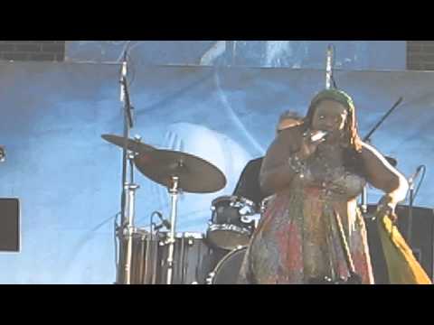 Thornetta Davis Blues Band - Get Up And Dance Away Your Blues