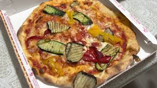 Review 3 loại pizza: kebab, Zola & noci, rau nướng