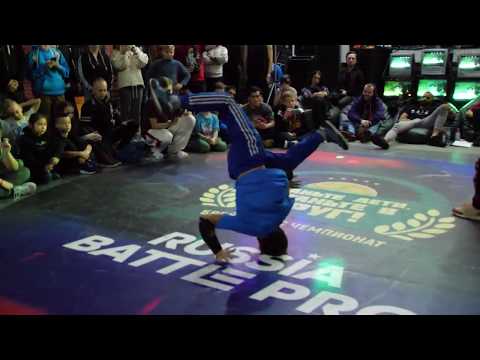 breakdance kids - 1/4 final bboy Lil Kirill vs bboy Pauk - ВДВ круг | Russia Battle Pro 2018