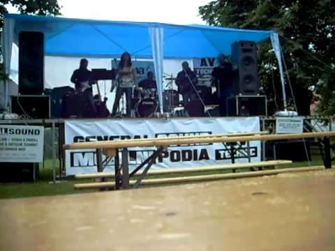 Blue Spirit Bazaar - Live záznam skladby People 24.7.2011 Křemže