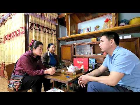 Hong brought her mother to meet Hoi to express her gratitude for his help.