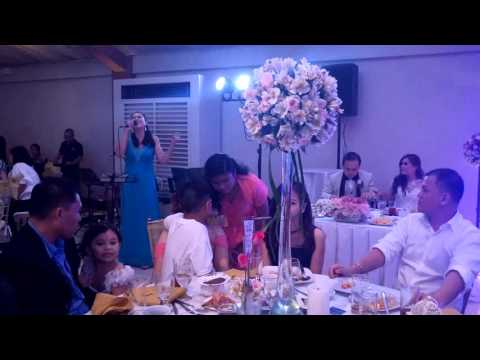 Ang mga pakinabang ng slimming shorts Cinnamon at honey sa pagkain