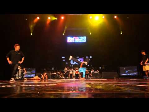 Taisuke Vs Mounir [R16 Korea 2011]