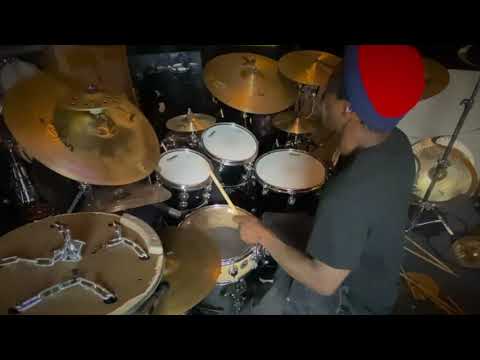 Thomas Pridgen's drum cover to an African song (playing Afrobeat) #drumcover
