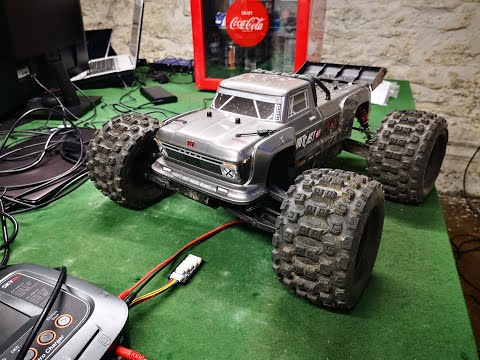 Arrma Outcast 6s BMX track bash