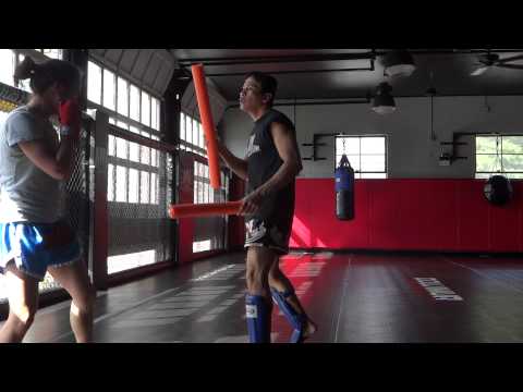 Training Timing with Kaensak - Plus an Elbow counter to Clinch