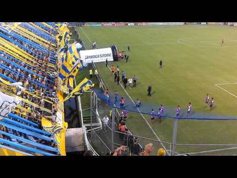 "Rosario Central vs Nacional Hinchada" Barra: Los Guerreros &bull; Club: Rosario Central