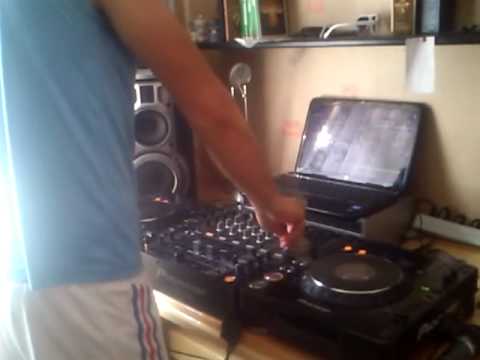 DJ Ando