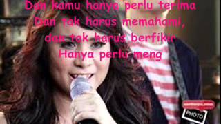 Momo Geisha - Cobalah Mengerti Lirik