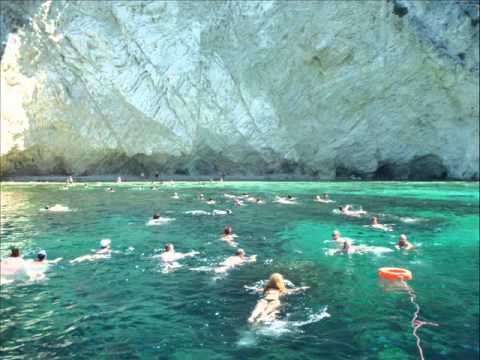 Yolanda Be Cool - A Baru In New York ft. Gurrumul (Flume Soundtrack Version)