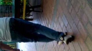 bailando elktro (: bailando elktro (:
