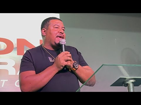 ELE CANTANDO EMOCIONOU A TODOS 🥺 - Vigília Consagra - Anderson Souza 🔥