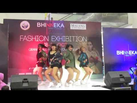 [FANCAM] (221016) GSAc Dance Cover I.O.I - WHATTA MAN