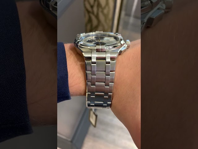 Vídeo relacionado con Maurice Lacroix Reloj analógico para Hombre. de Cuarzo AI1018-SS002-330-1