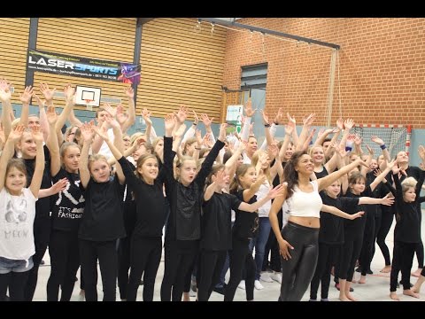 Erlebnis Turnfest 2016 - Probe Turnfest-Tanz (Feuerwerk der Turnkunst 2016)