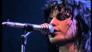 Joan Jett and the Blackhearts 08. Shout [LIVE 1982]