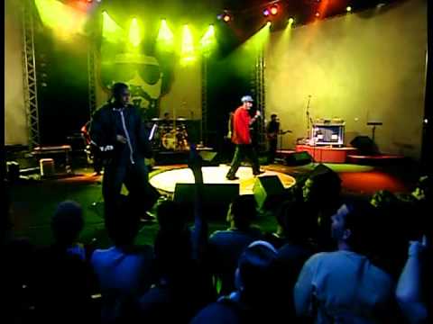 BNegão e Marcelo D2 - Como Vovó Já Dizia (O Baú do Raul​ 2004​) [Vídeo Oficial]